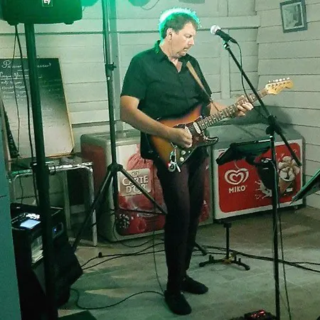 3 Avec Terrasse Pour 5 Personnes - Api-1-52-617